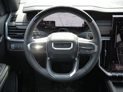 New 2026 GMC Acadia Denali w/ Super Cruise Package AWD/4WD image 39