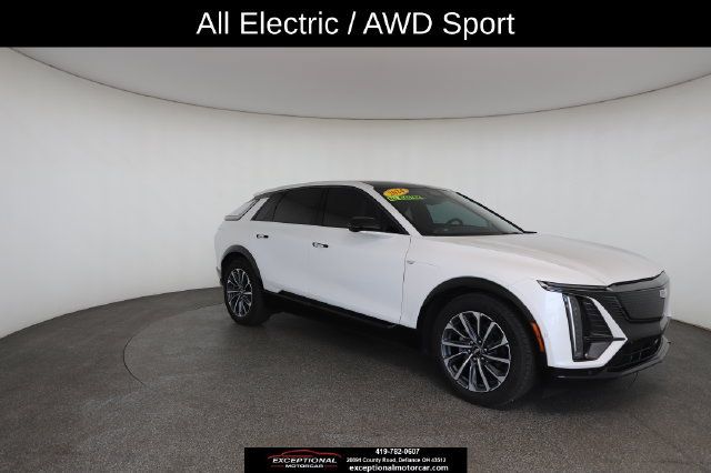 Used 2024 Cadillac Lyriq Sport w/ LPO, Floor Liner Package AWD/4WD image 27