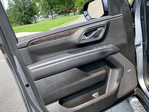 Used 2022 Chevrolet Tahoe Z71 AWD/4WD image 29