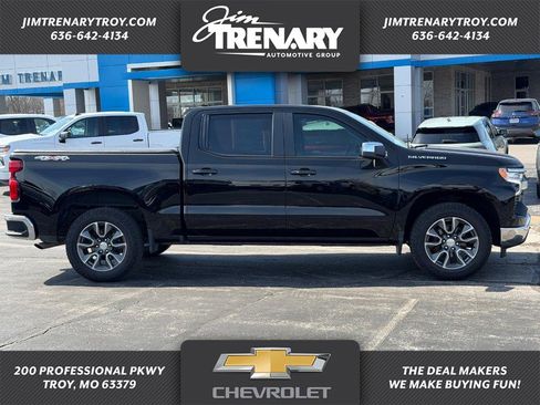Used 2023 Chevrolet Silverado 1500 LT image 1