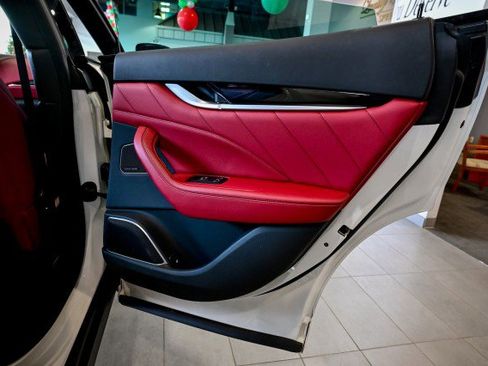 Used 2022 Maserati Levante GT image 25