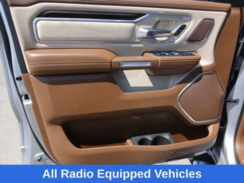 Used 2022 RAM 1500 Laramie AWD/4WD image 12