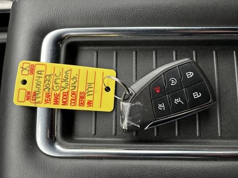 Used 2022 GMC Yukon Denali w/ Max Trailering Package image 32