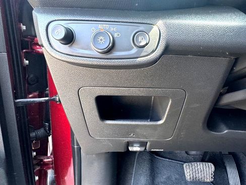 Used 2023 Chevrolet TrailBlazer RS image 27