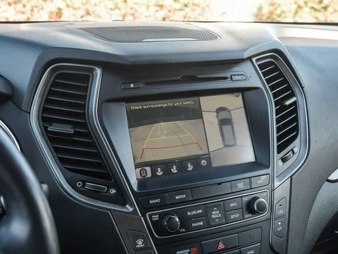 Used 2017 Hyundai Santa Fe Sport FWD image 22
