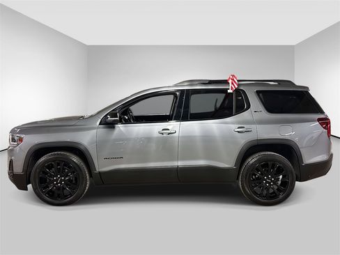 Used 2023 GMC Acadia SLT w/ Elevation Edition image 2