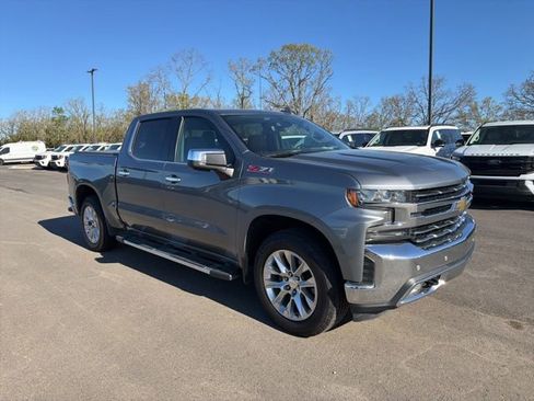 Used 2019 Chevrolet Silverado 1500 LTZ w/ LTZ Premium Package image 4