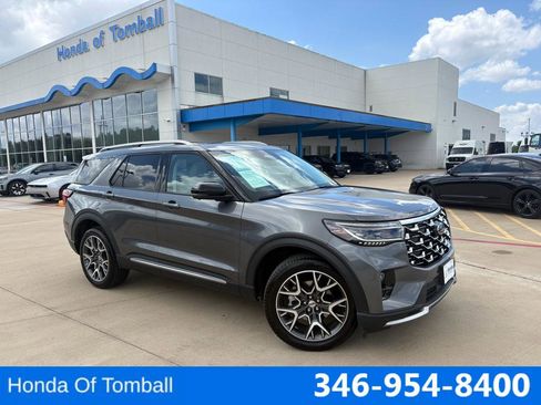 Used 2025 Ford Explorer Platinum w/ Ultimate Package AWD/4WD image 1