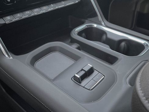 Used 2025 GMC Sierra 2500 Denali w/ Denali Reserve Package image 21