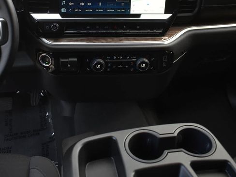 Used 2026 Chevrolet Silverado 1500 RST AWD/4WD image 14