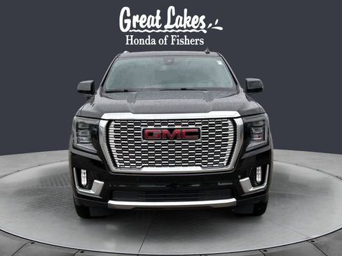 Used 2021 GMC Yukon Denali w/ Denali Premium Package AWD/4WD image 8