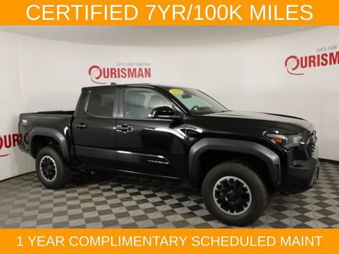 Used 2024 Toyota Tacoma TRD Off-Road AWD/4WD image 9