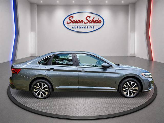 Used 2024 Volkswagen Jetta S FWD image 4