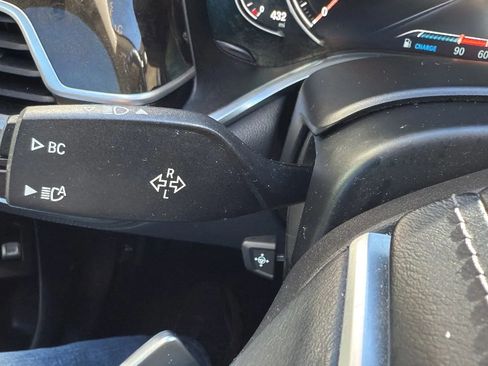 Used 2016 BMW 740i image 14