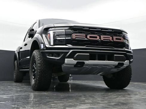 Used 2025 Ford F150 Raptor AWD/4WD image 42