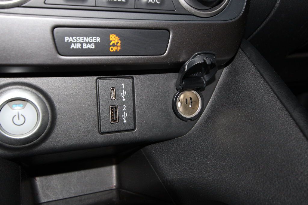 Used 2025 Nissan Leaf S FWD image 17
