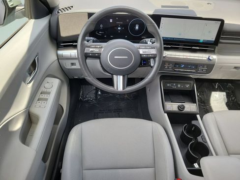 Used 2024 Hyundai Kona Limited AWD/4WD image 25
