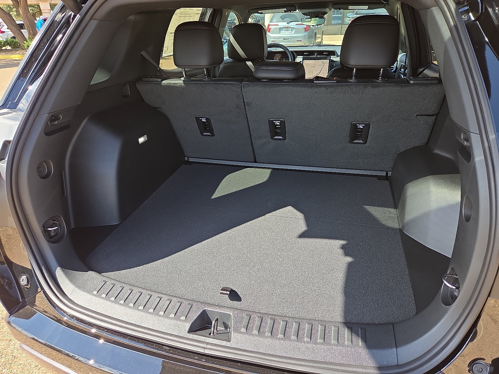 New 2027 GMC Terrain AT4 w/ Convenience Package III AWD/4WD image 8
