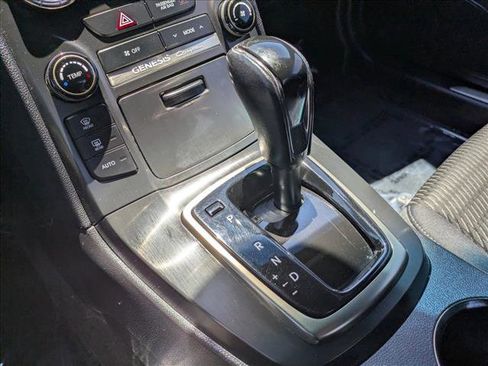 Used 2014 Hyundai Genesis 2.0T RWD image 12