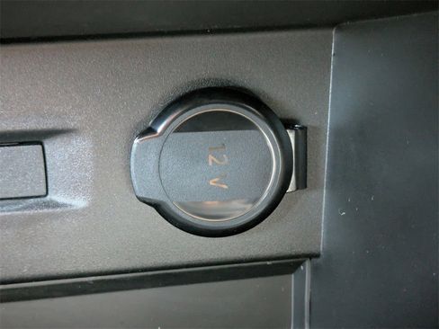 New 2026 Volkswagen Taos SEL image 32