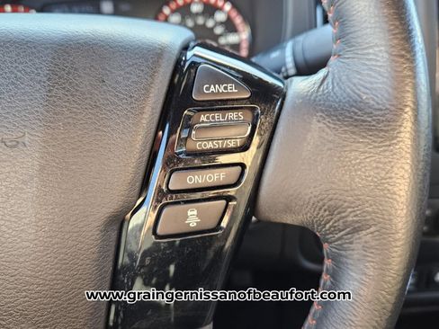 Used 2022 Nissan Frontier Pro-X image 13