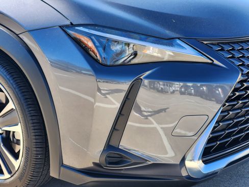 Certified 2025 Lexus UX 300h FWD image 5