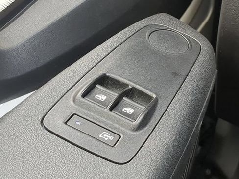 Used 2025 RAM ProMaster 2500 w/ U-Haul Equipment Group FWD image 25