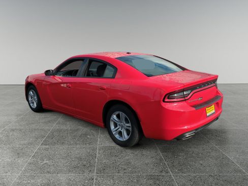 Used 2022 Dodge Charger SXT image 3