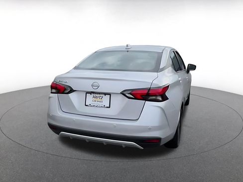 Used 2025 Nissan Versa SV FWD image 11