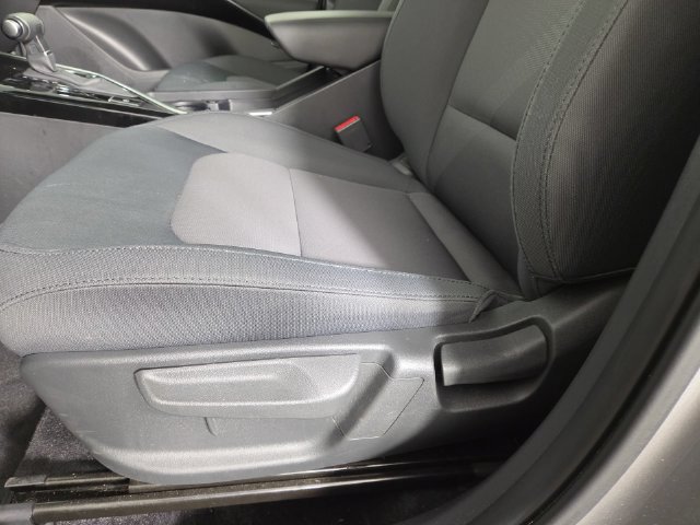 Certified 2025 Kia Niro LX FWD image 26