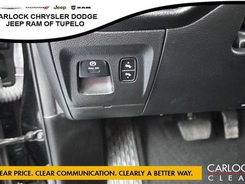 Used 2025 RAM 1500 Laramie AWD/4WD image 17