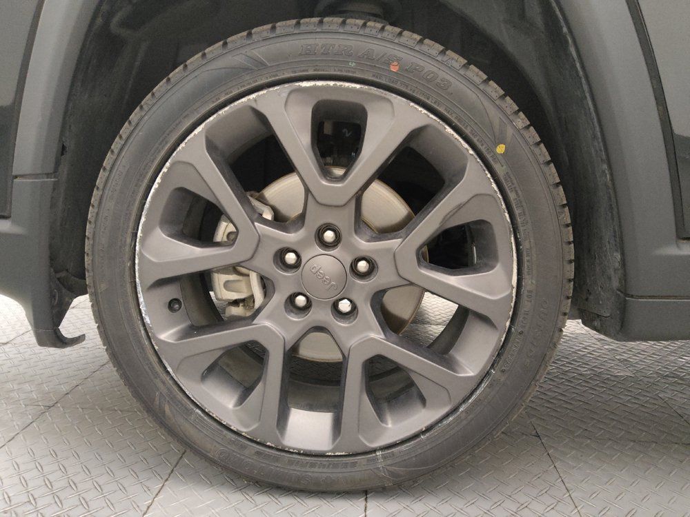 Used 2021 Jeep Compass Latitude FWD image 31
