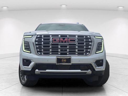 New 2026 GMC Yukon XL Denali w/ Sun & Power Step Package AWD/4WD image 2