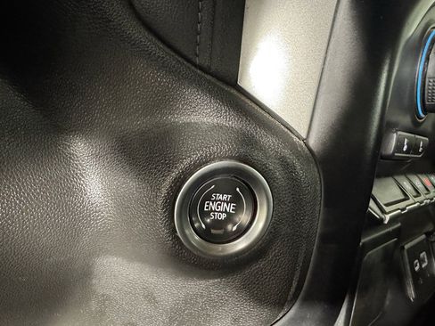 Used 2021 Chevrolet Silverado 1500 RST image 18