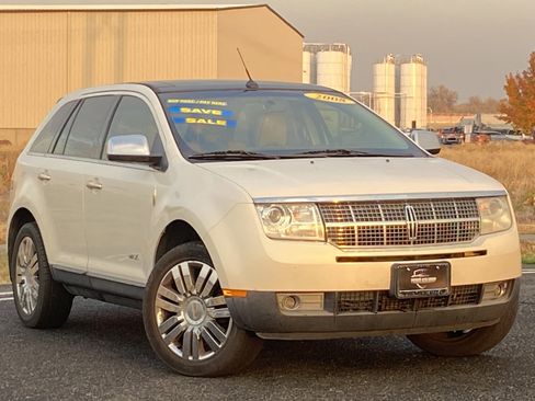 Used 2008 Lincoln MKX AWD image 2