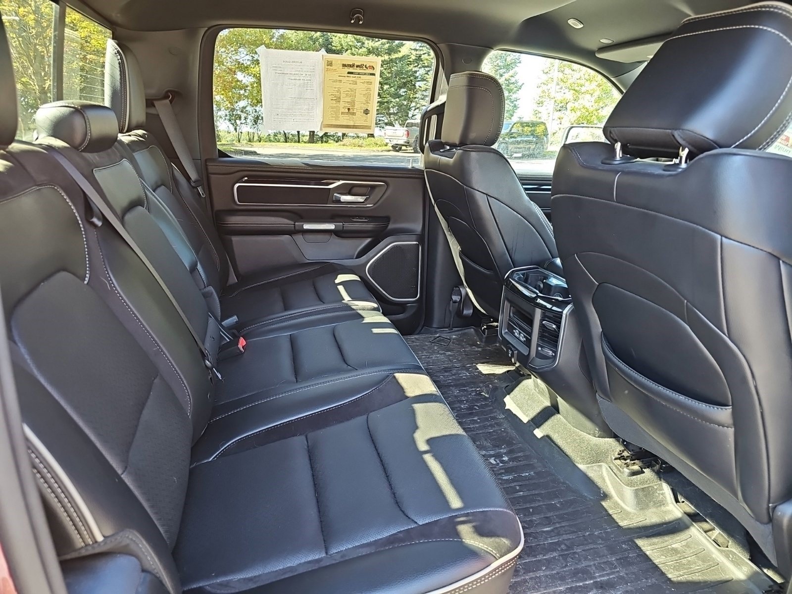 Used 2021 RAM 1500 Laramie w/ Sport Appearance Package AWD/4WD image 15
