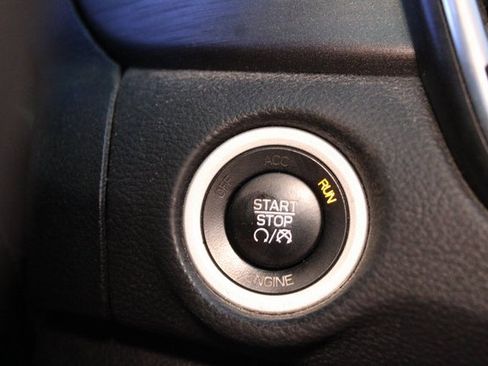 Used 2016 Chrysler 200 LX image 22