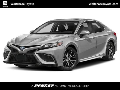 Certified 2024 Toyota Camry SE w/ Cold Weather Package image 1