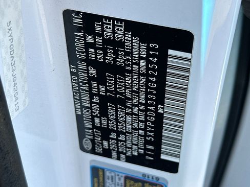 Used 2018 Kia Sorento LX image 28