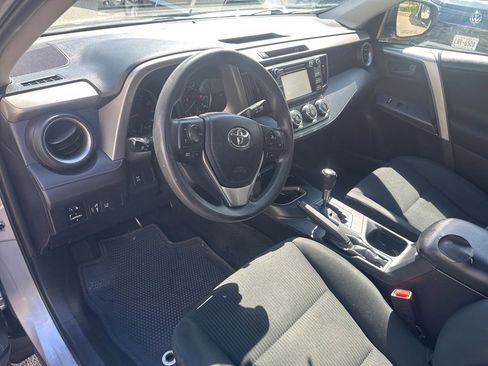 Used 2017 Toyota RAV4 LE w/ Carpet Mat Package AWD/4WD image 9