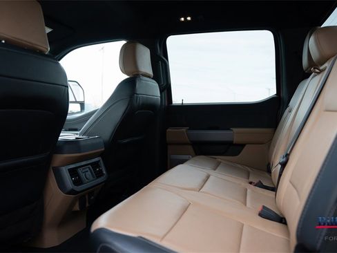 Used 2023 Ford F250 Lariat image 22