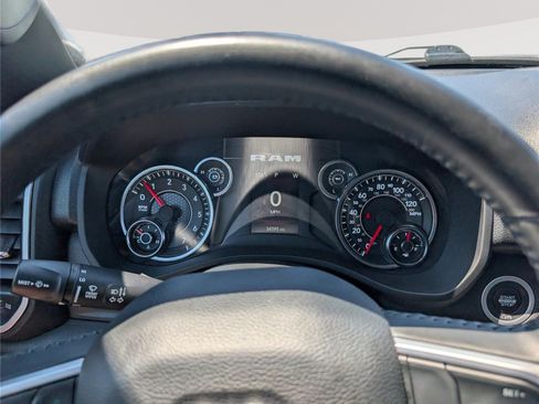 Used 2023 RAM 1500 Big Horn AWD/4WD image 27