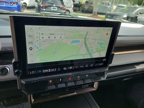 Used 2024 GMC Hummer EV 3X w/ Battery Pack, 24 Module Pack AWD/4WD image 28