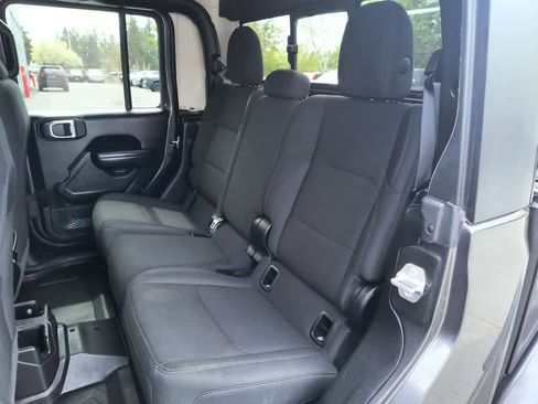 Used 2021 Jeep Gladiator Sport AWD/4WD image 21