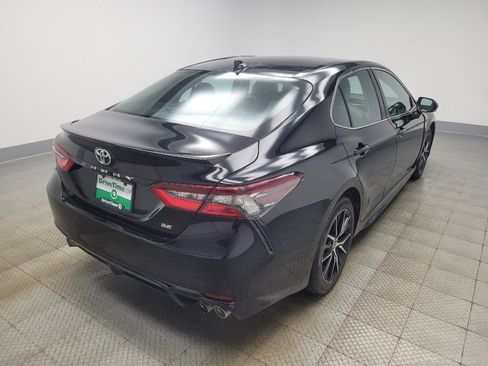 Used 2022 Toyota Camry SE image 9