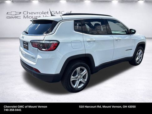 Used 2024 Jeep Compass Latitude w/ Altitude Special Edition AWD/4WD image 5