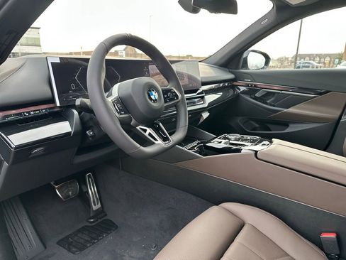 New 2026 BMW 530i xDrive w/ M Sport Package image 16