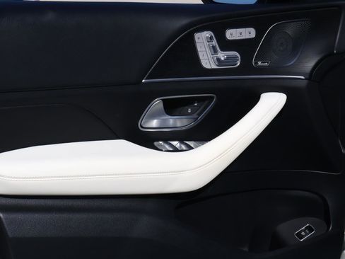 Used 2023 Mercedes-Benz GLE 450 4MATIC image 17