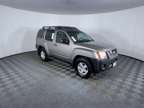 Used 2007 Nissan Xterra S w/ Utility Pkg image 2