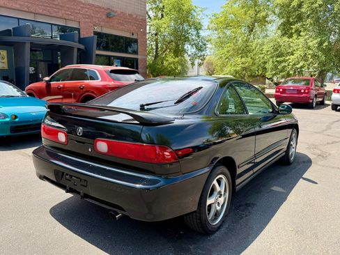 Used 1999 Acura Integra GS-R FWD image 5